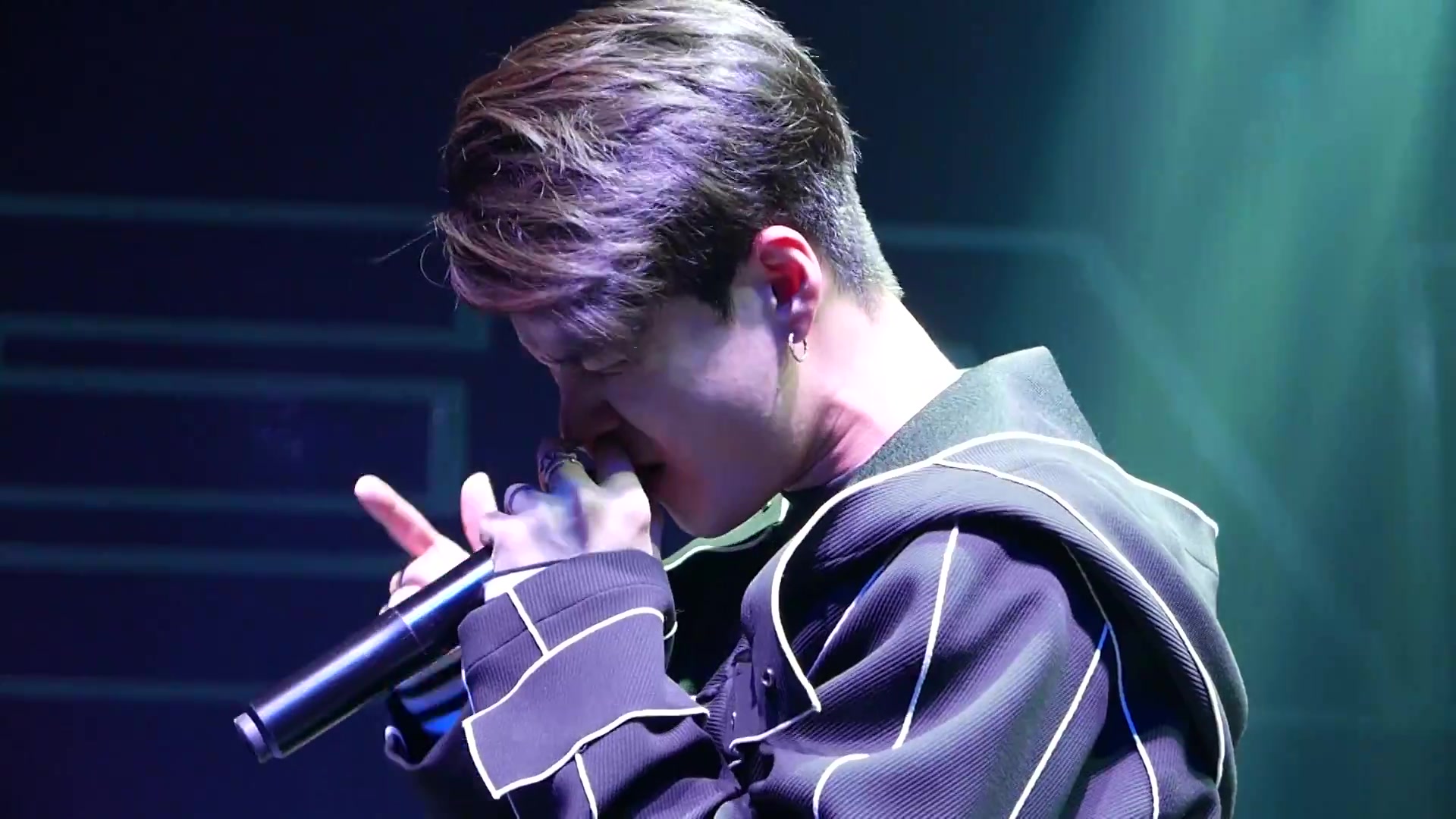 dean - d (half moon)