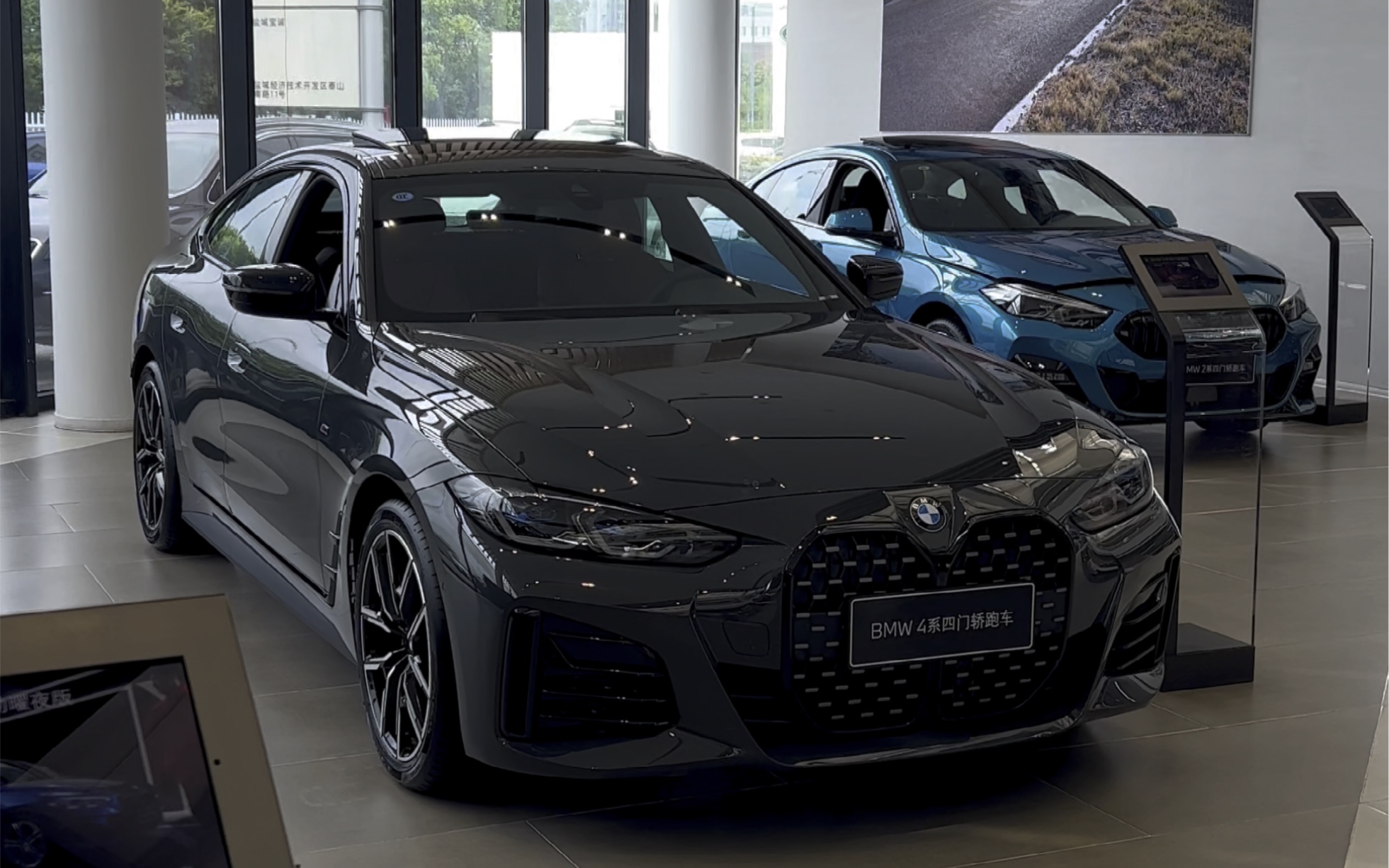 宝马4系|准车主看过来啦～ 现车在店 碧玺灰&火山红内饰 颜值top!