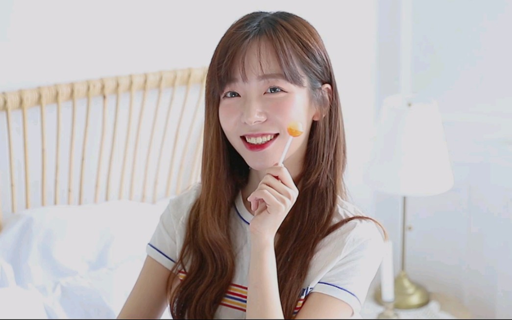 【ssoa tv】一张性感的索伯莉的摄影素描_哔哩哔哩_bilibili