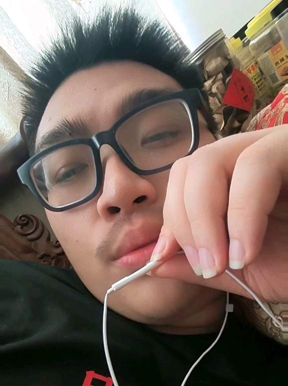 唐麦克林:音乐巨星的光辉历程!