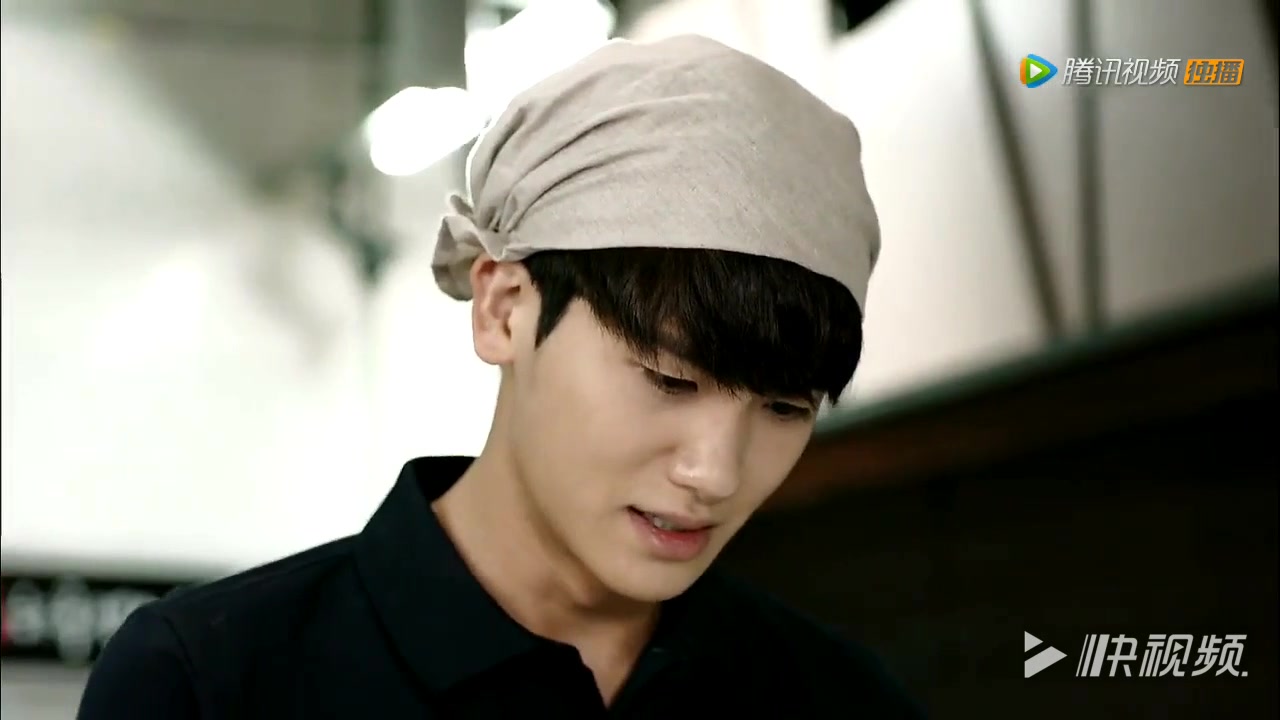 【韩剧】《家族之间何必这样》南志铉小时候被徐康俊偷亲?