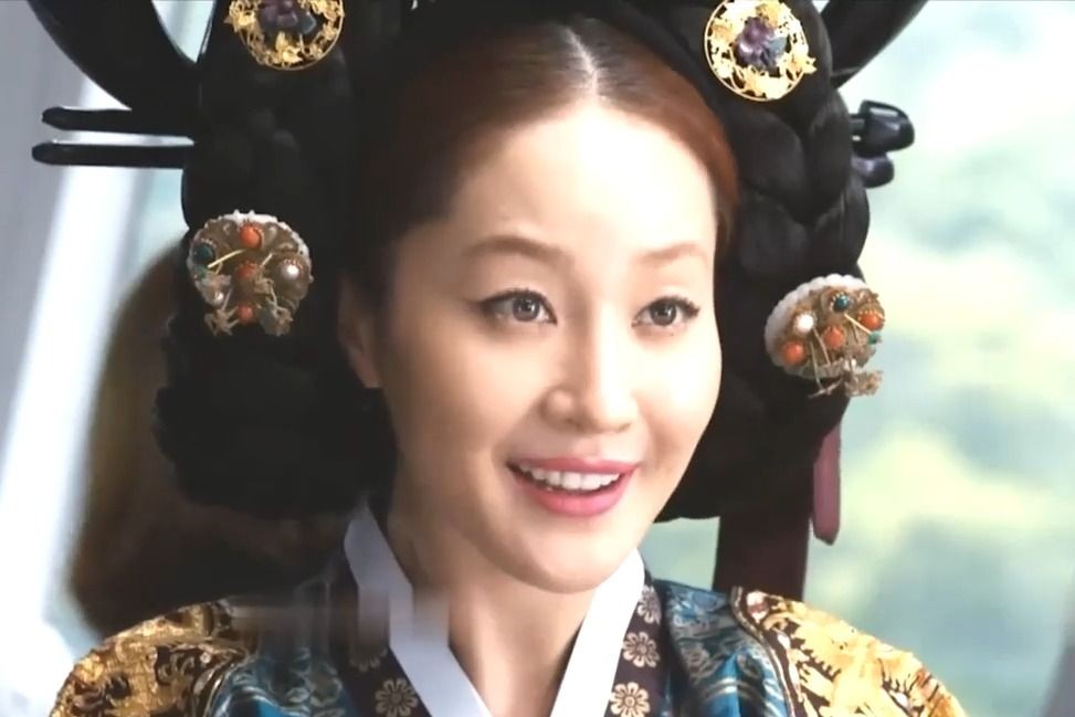 韩国爆笑喜剧:"神婆"大哥搞笑奇遇记,同伙诬陷反助其名声大作 !