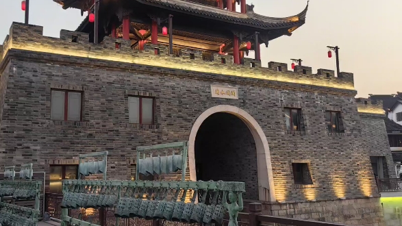 打卡一下梅里古镇