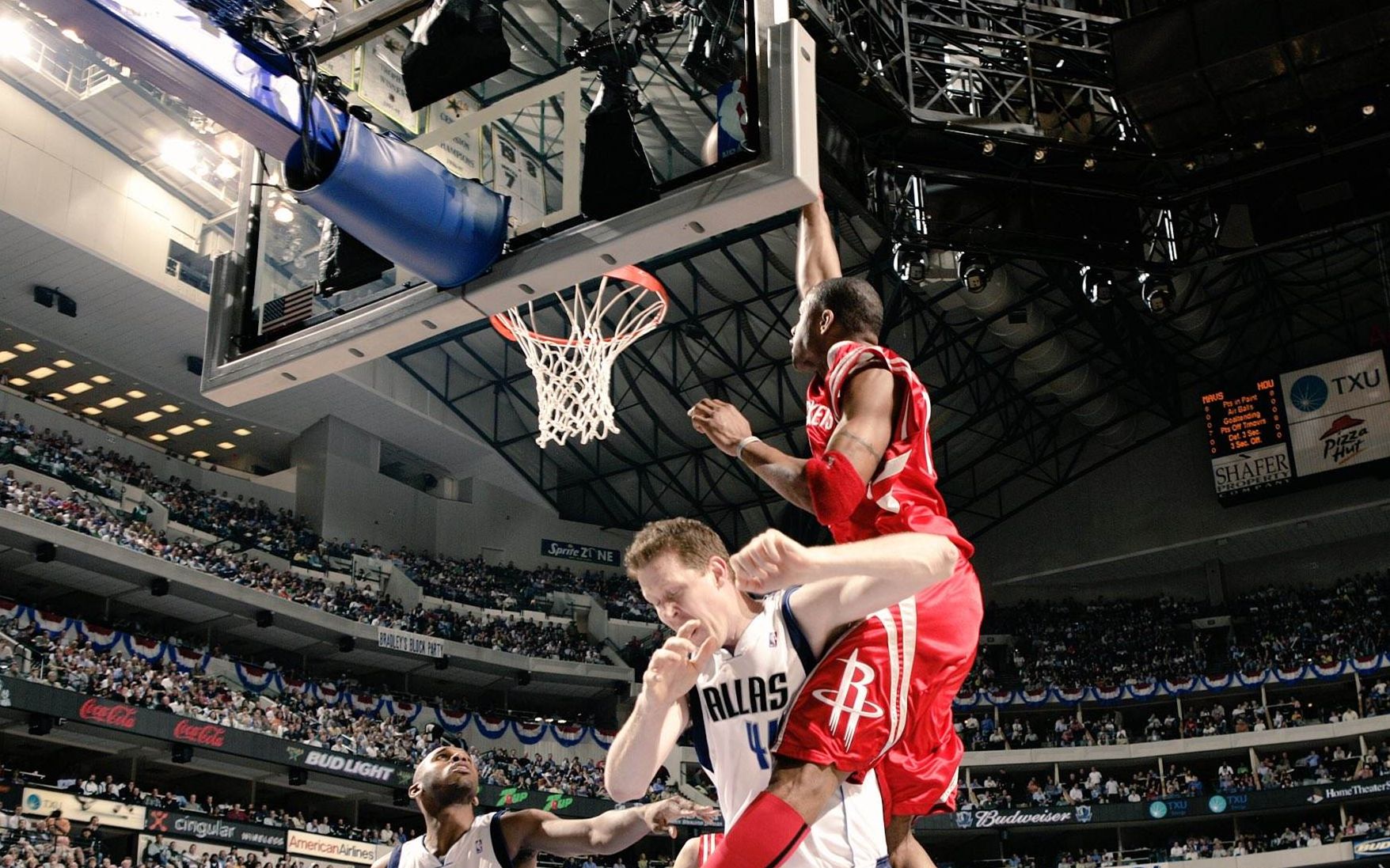 火柴人籃球動畫nba麥迪一步過掉諾維斯基暴力騎扣大竹竿布拉德利