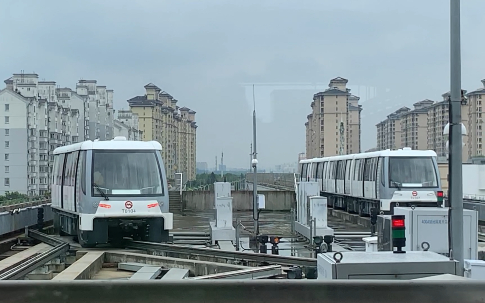 上海地铁浦江线 t0104 汇臻路进站