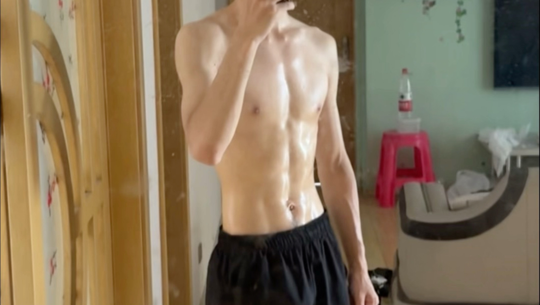一身汗的男人