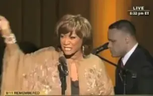 Tải video: 【Patti LaBelle】【3:45福音patti教大家什么叫做咽音，什么叫做共鸣】【后半段麦克风下岗】【Two Steps Away】