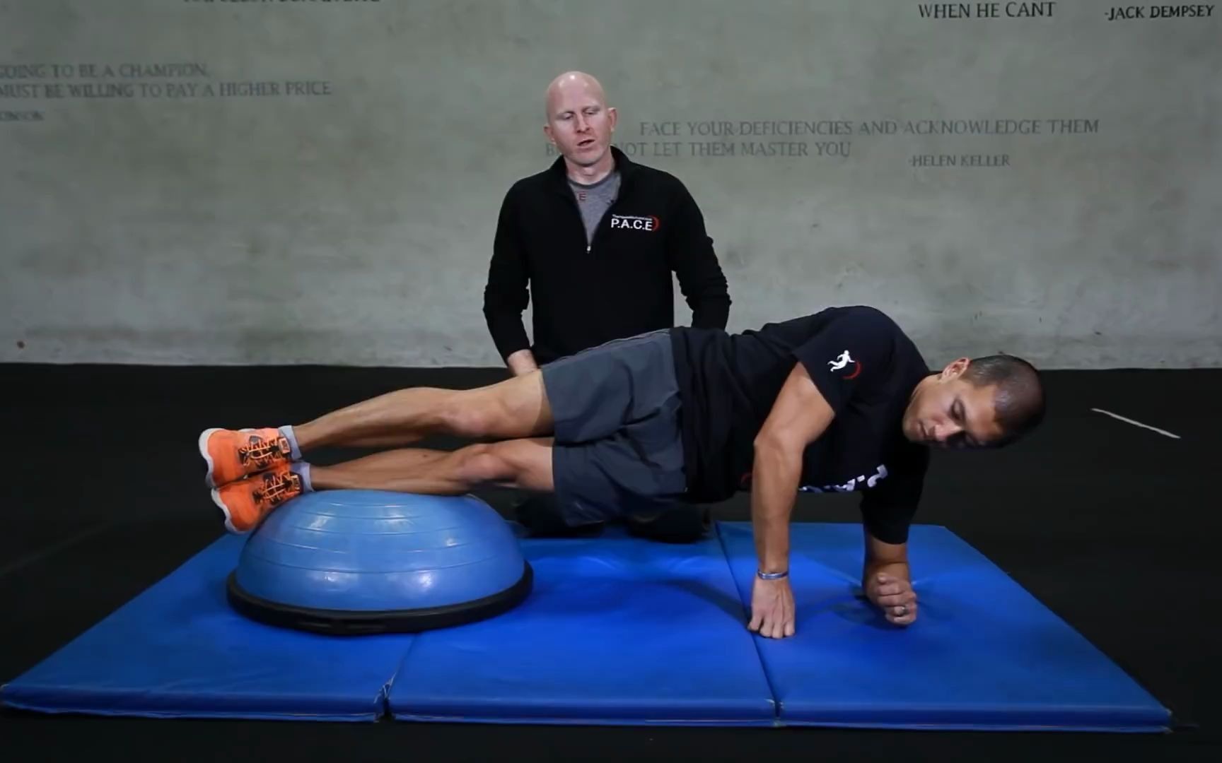 俄勒冈计划之稳定性力量训练03sideplankkneetochest