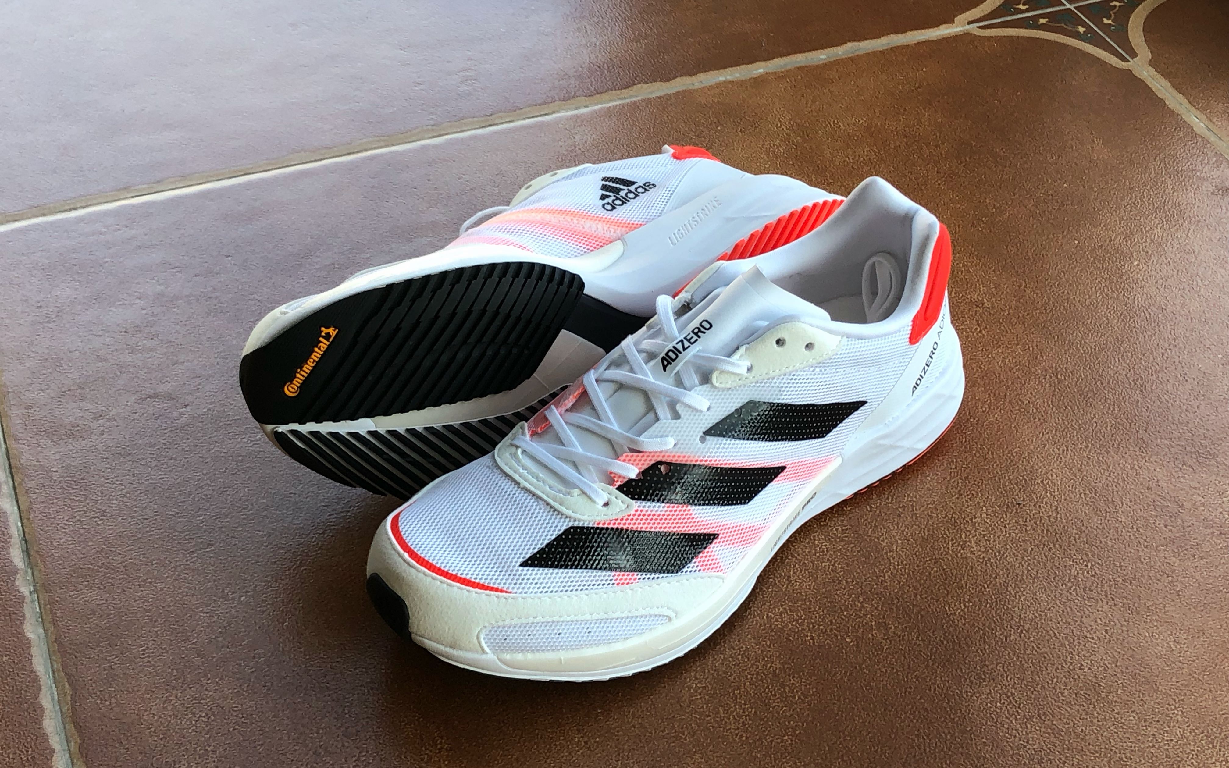 vlog-05-adidas adizero adios 6开箱_哔哩哔哩_bilibili