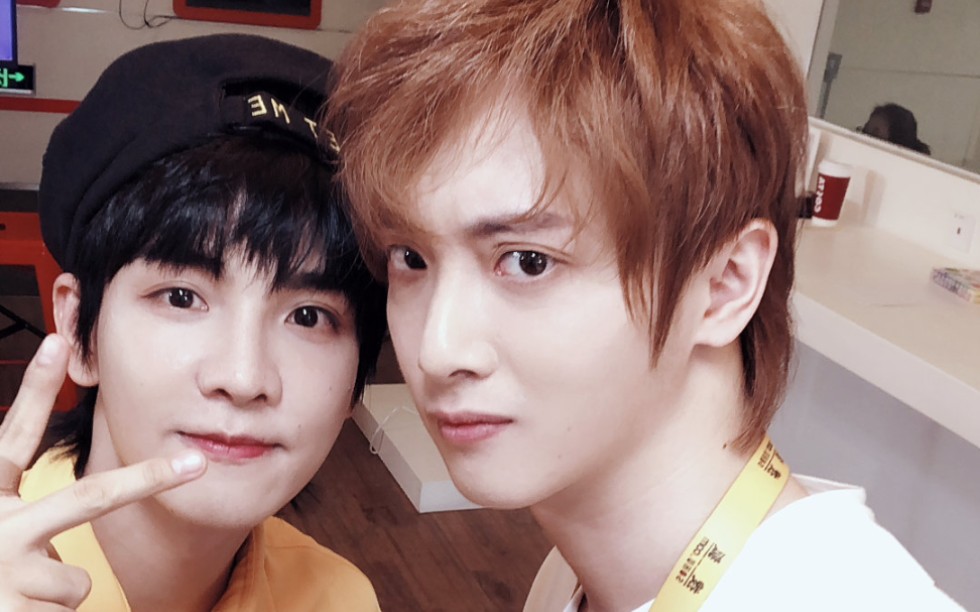 【陈情令 郑繁星 于斌】两位小天使的采访萌点合集.