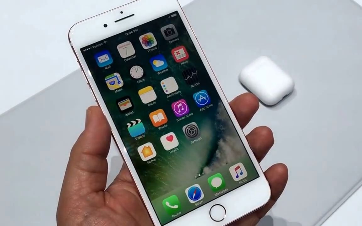 苹果iPhone 7 Plus上手评测 新的摄像头和耳机插孔!
