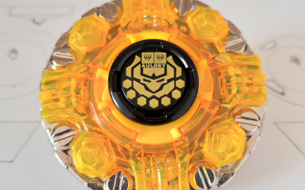 极地圣盾s——为什么圆盾比方盾强?up带你解密防御性陀螺的奥义.