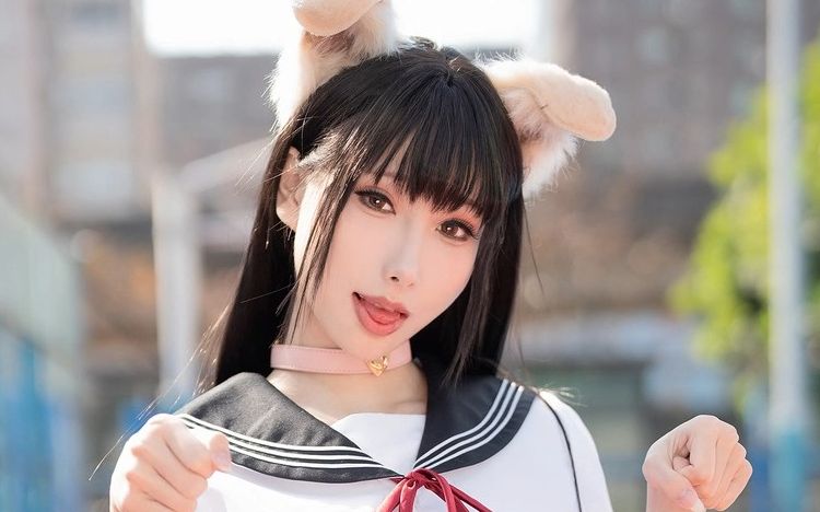 雨波写真:柴犬学妹