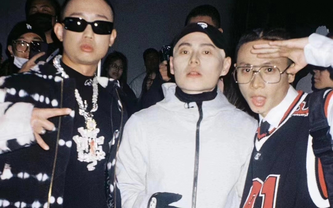 历史性同框!gai 谢帝 布瑞吉中国说唱巅峰对决合影!