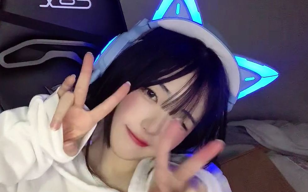 Tiktok Ins 张娜英 合集4 (22年4月25日共3个视频) 纯欲天花板 颜值小姐姐 热舞 可爱 二次元 好看的小姐姐 你的女友已上线哔哩哔哩bilibili