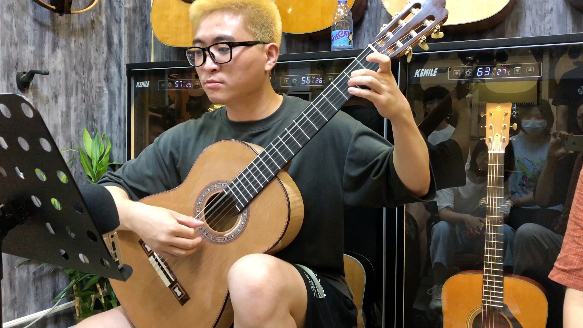 张维义手工古典吉他布谢风格