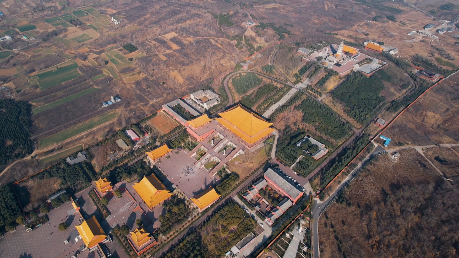 [图]平顶山香山寺晴天航拍—感受宏伟与壮观