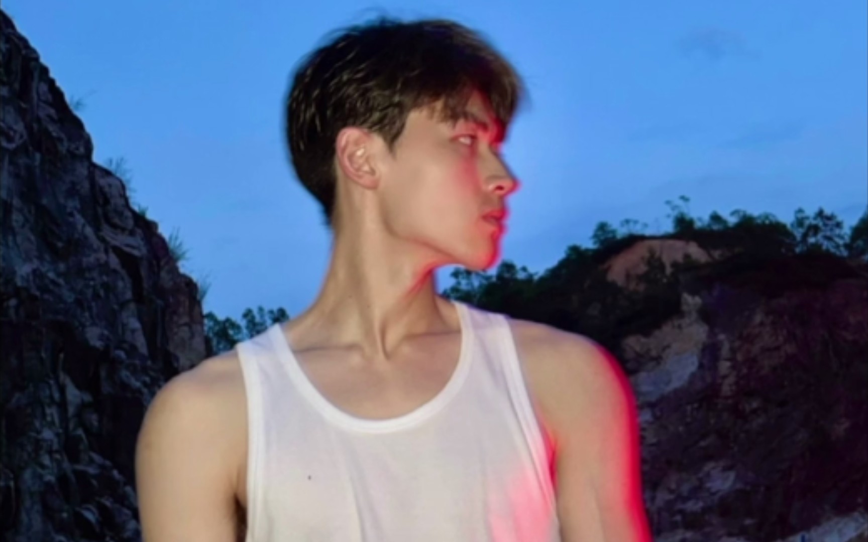 抖音帅哥合集⑧④除了落日余晖可以期待满天繁星