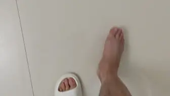 已经可以走路了