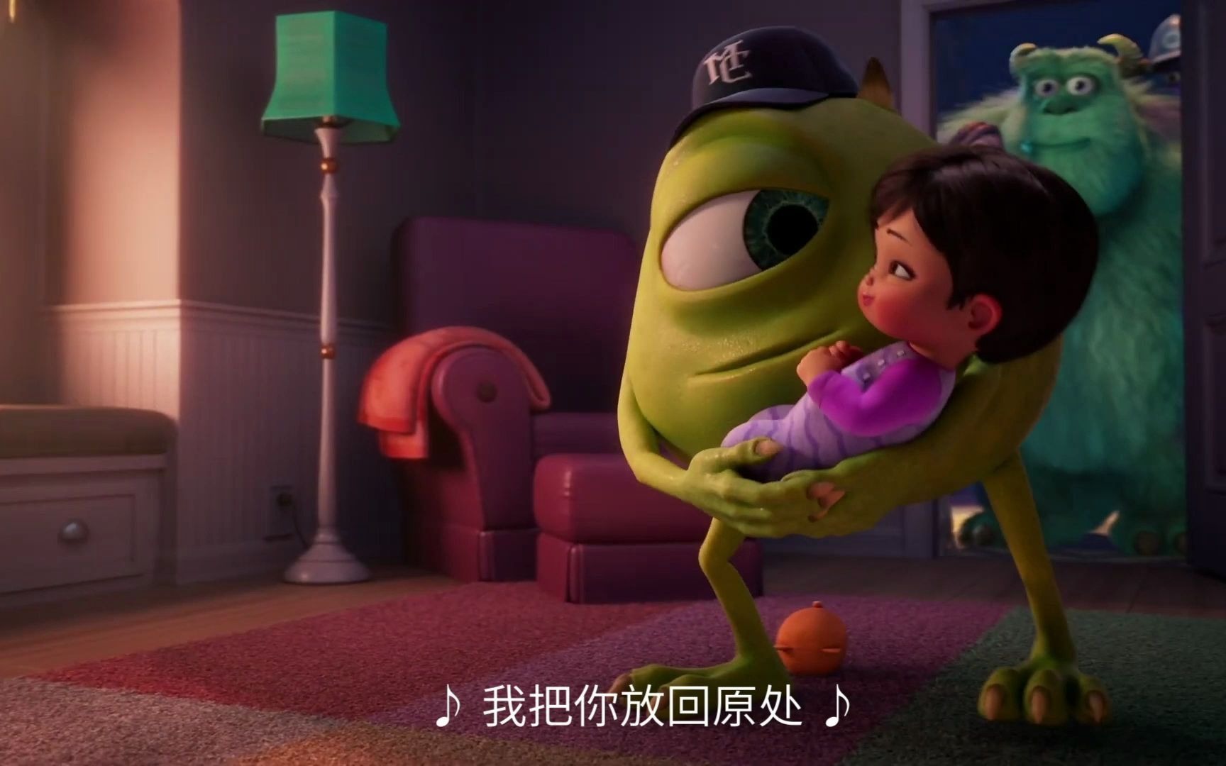 大眼仔唱起摇篮曲? 这有点可爱了！