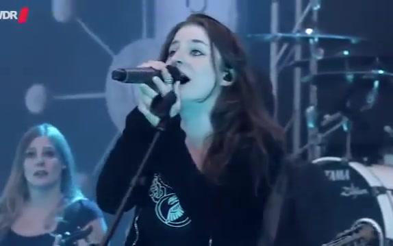 [图]【Eluveitie】 The Call Of The Mountains - Live