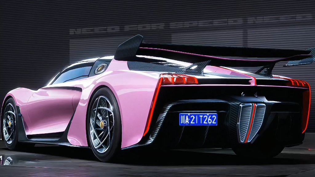 来自红旗s9 v8发动机声浪