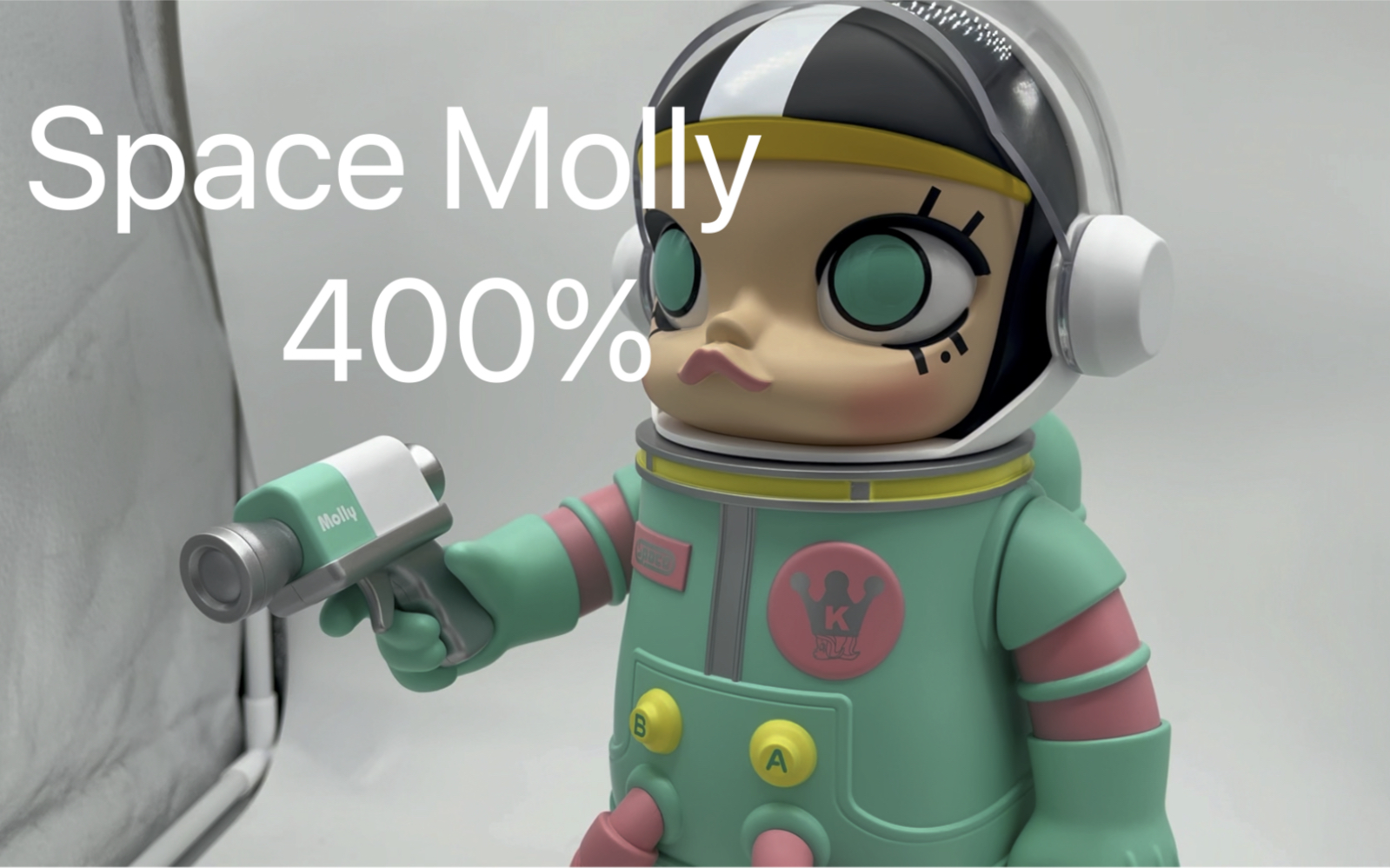 space molly 400% 泡泡玛特mega系列 宇宙很酷哟!