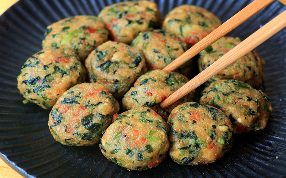 【豆腐菠菜丸子】如何做到不散团,又柔软鲜嫩,教你轻松调配