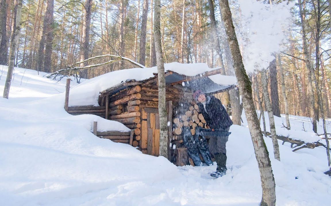 【雪地小屋】在冬季的森林小屋度过美好的一天!哔哩哔哩bilibili