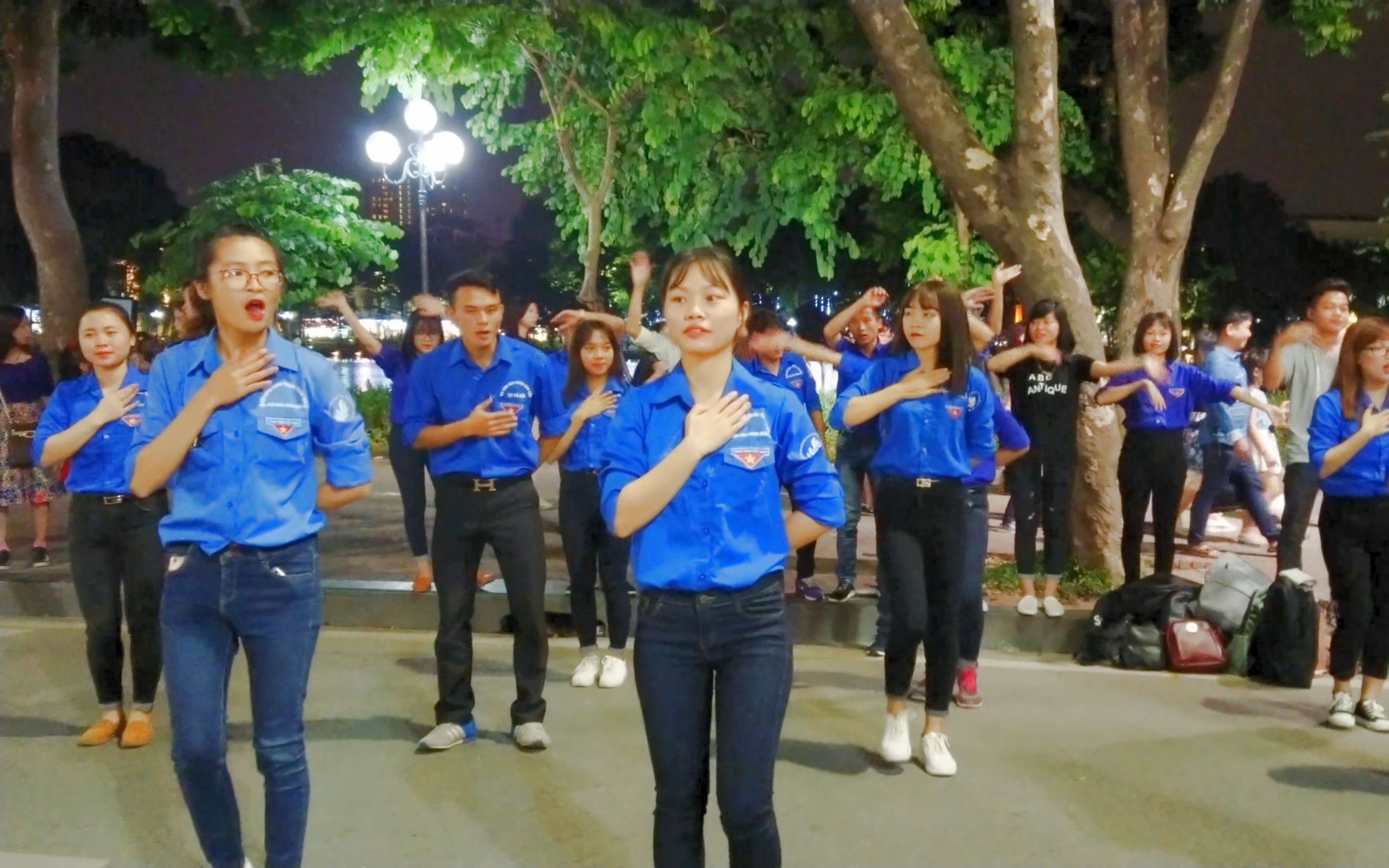 [图]越南河内还剑湖周末步行街之旅