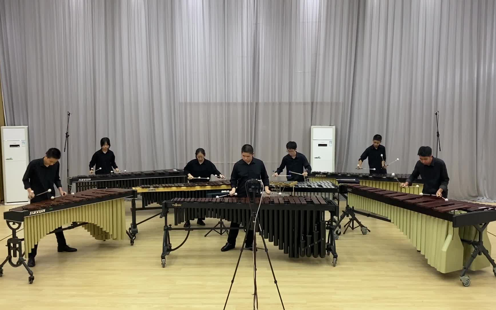 [图]打击乐重奏《Marimba Concerto No.1》——I.One World，演奏：福州屏东中学打击乐团