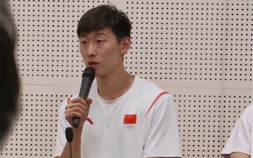 中国男排副攻李咏臻的采访视频