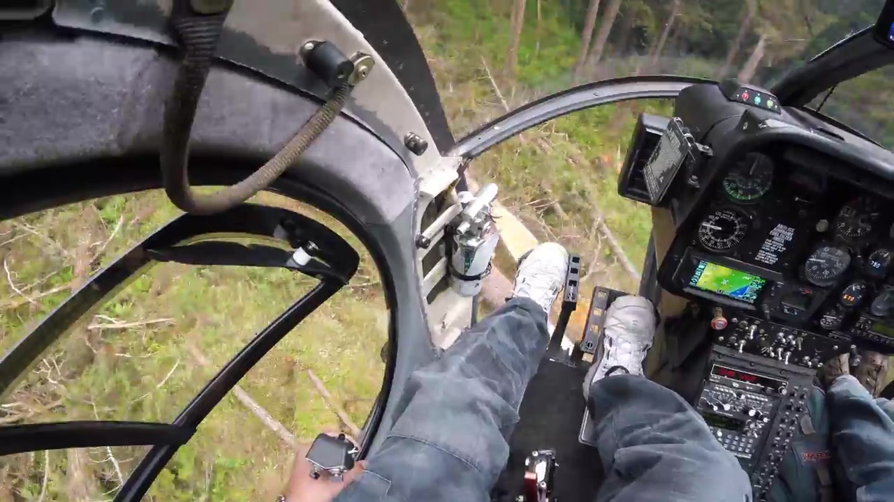直升机第一视角 在阿拉斯加伐木场飞行的md520n_哔哩哔哩 (゜-゜)つロ