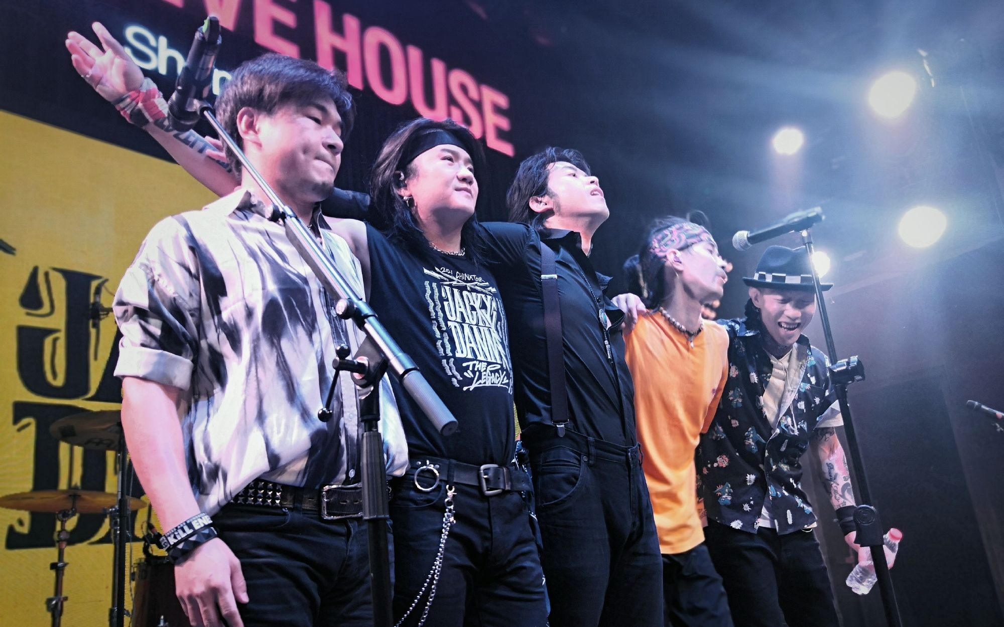 19】戒断反应jacky danny乐队《 i do all these to please myself》