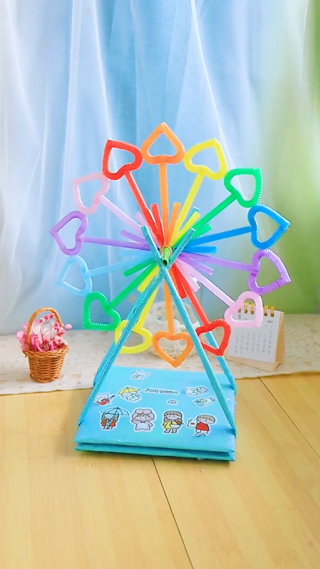 喝完饮料的吸管不要扔,儿童节造一个会转动的彩虹摩天轮,孩子们可喜欢