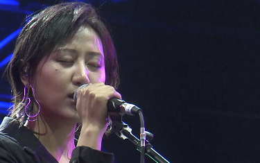 民谣姓氏集:陈粒《奇妙能力歌》音乐节现场