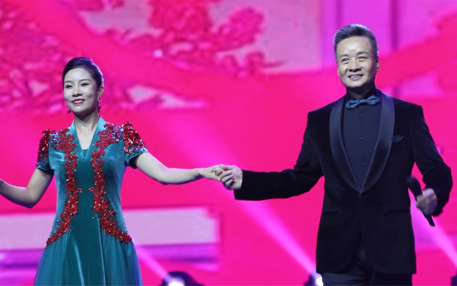 【阎维文 毛俊丽】-想亲亲(20210526阎师高徒呼和浩特)