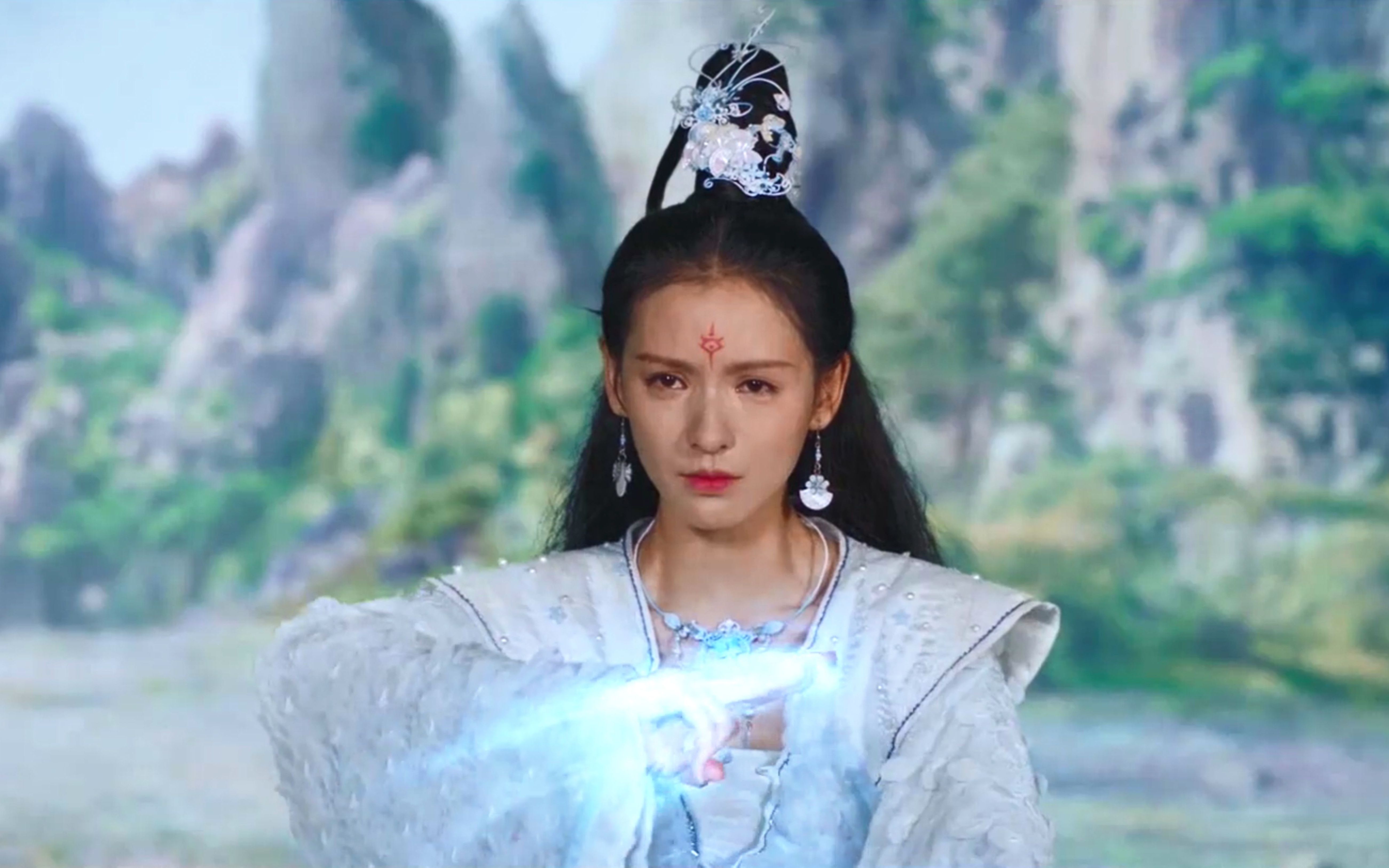 美人鱼爱上凡人,为救心爱之人,不惜献出鱼族至宝鱼腹绫!