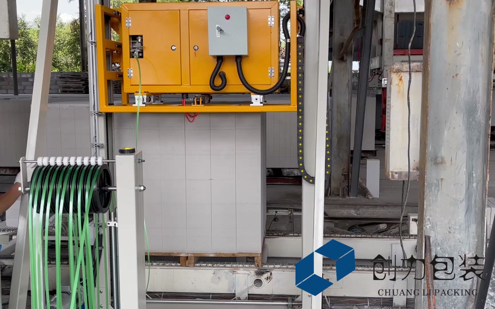 国产加气块打包机-新型全自动砖厂打包机-创力包装