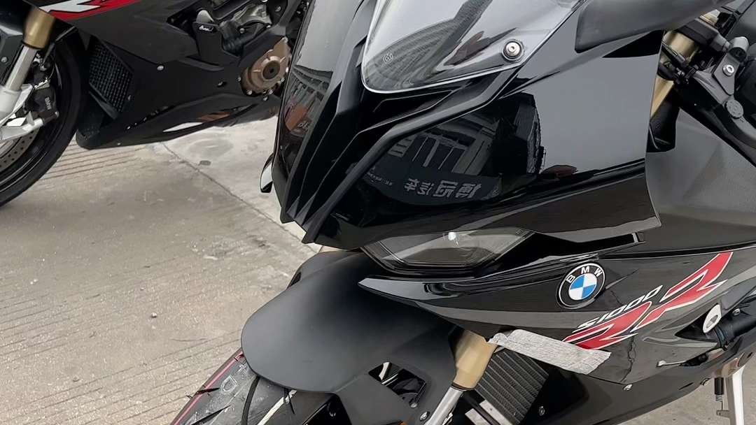 2022款 黑武士s1000rr到店