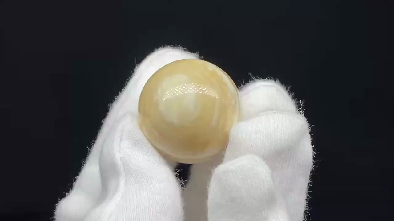 独角鲸牙:独角95芝士皮大珠子,半皮,全品