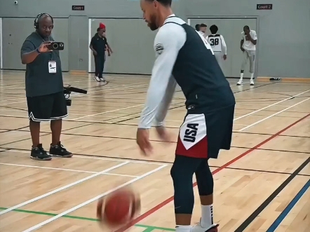 太有灵性了!库里运球 抛投 三分训练集锦!