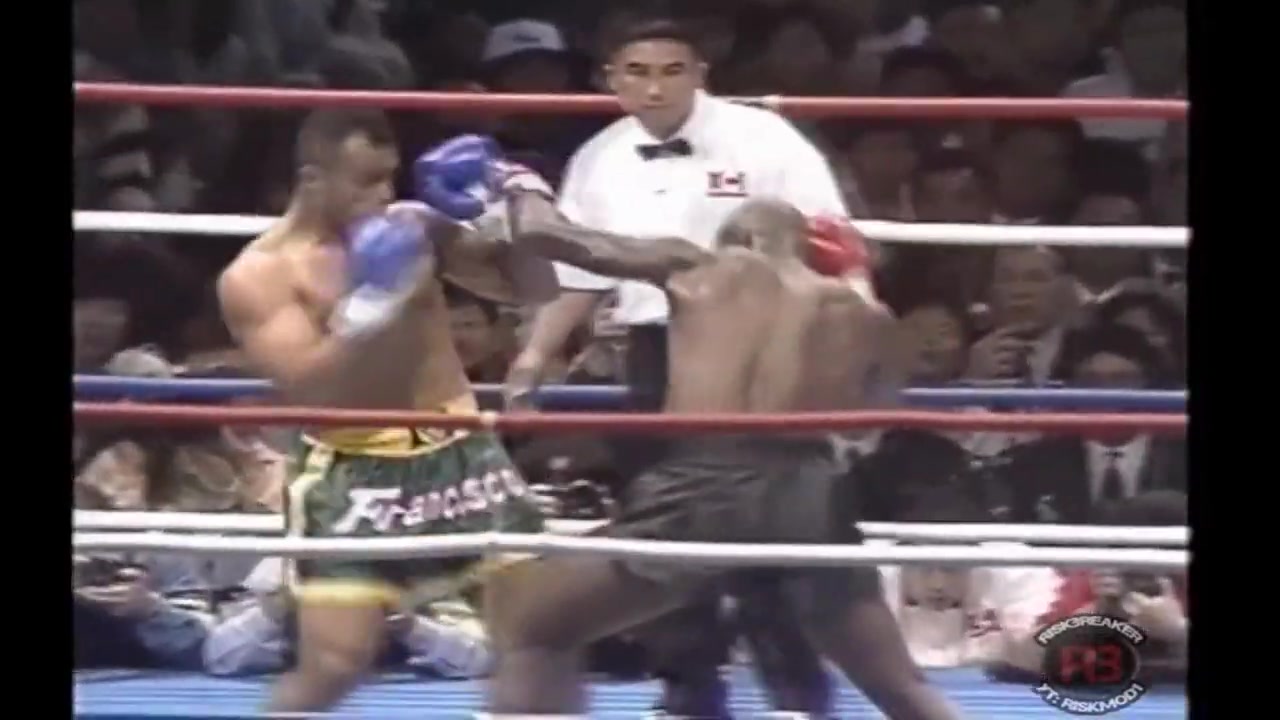 [图]【完美先生与极真怪物的三次对决】欧内斯特·胡斯特 Ernesto Hoost VS 法兰西斯柯·菲力欧 Francisco Filho