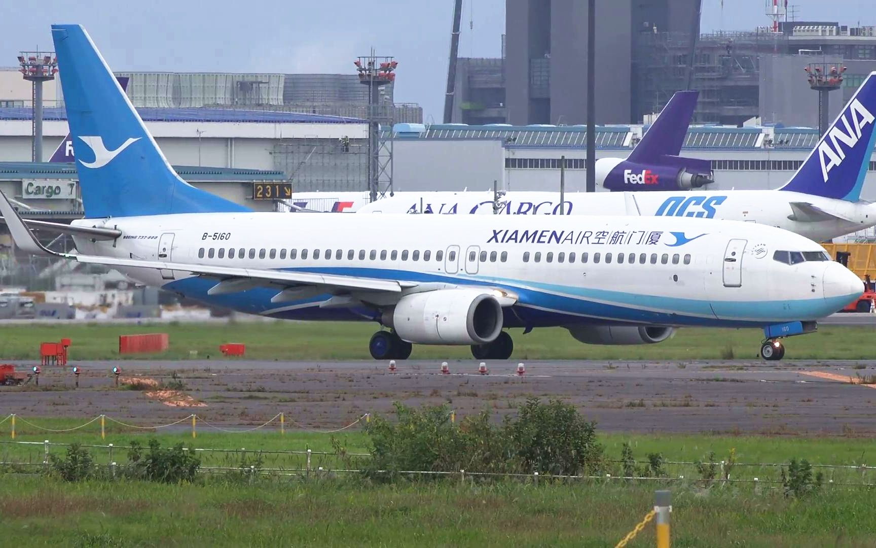 廈門航空波音737800b5160東京成田國際機場起降