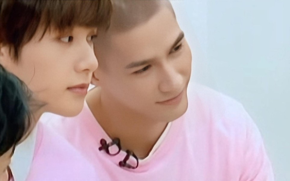 【米卡】来看看练习室里的娇娇美嘉吧