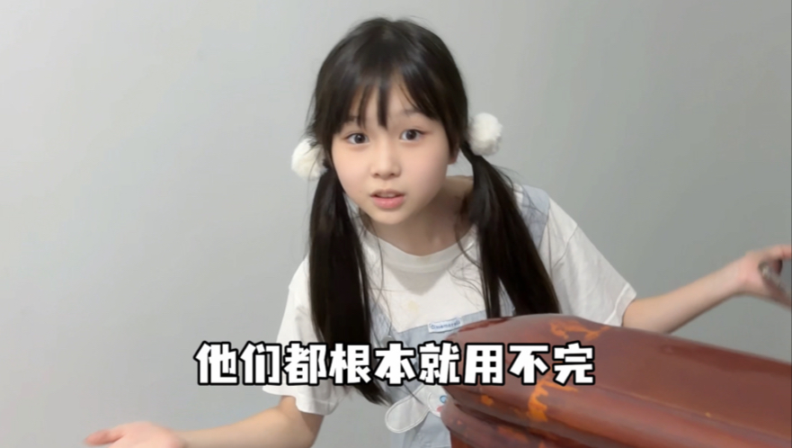 跟女儿去逛街去哪里都很好玩～