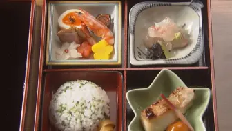 治愈日剧 春与苍的便当盒 鲑鱼毛豆拌饭 哔哩哔哩 Bilibili