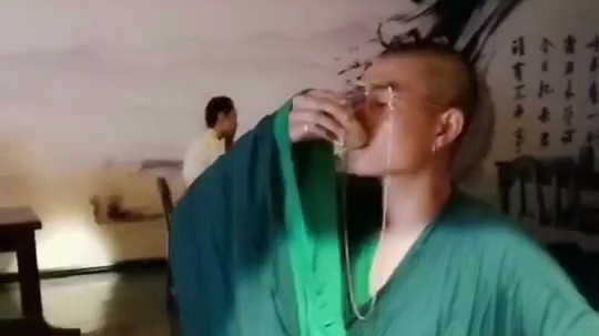 [图]江湖酒馆，这里就是江湖！喜欢汉服的一定要来这里体验一下！#西安醉江湖酒馆#