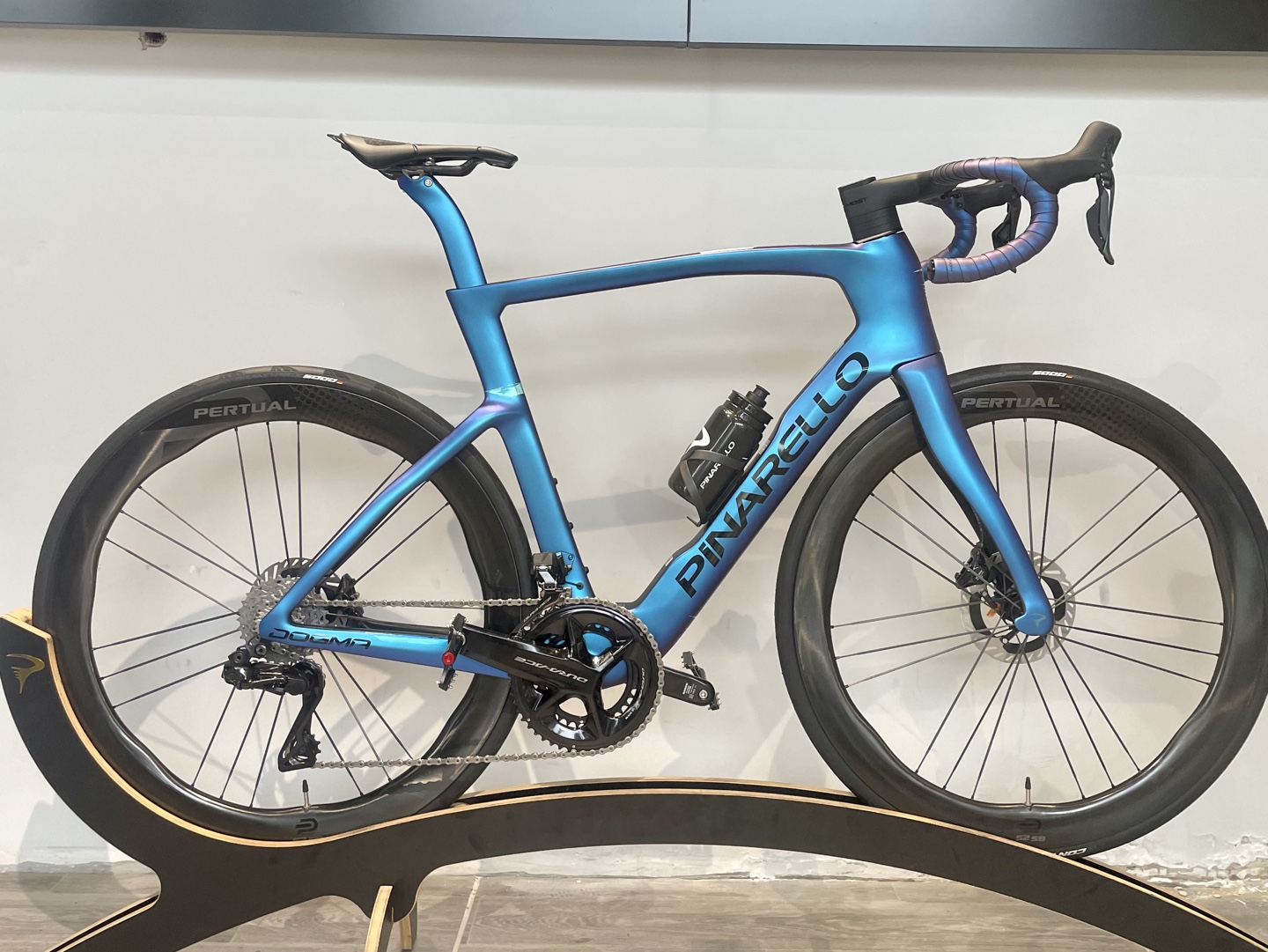 Pinarello 皮娜 Dogma F 绚丽蓝哔哩哔哩bilibili