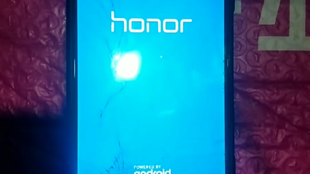 护眼和没护眼的华为手机(荣耀手机)开关机(正 倒,但是有华为平板开机